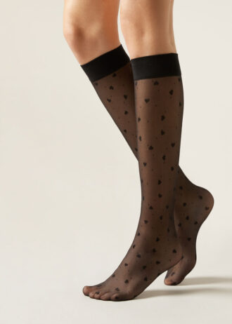 Calze al ginocchio con cuori e pois