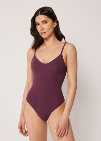 Costume intero con incollatura invisibile