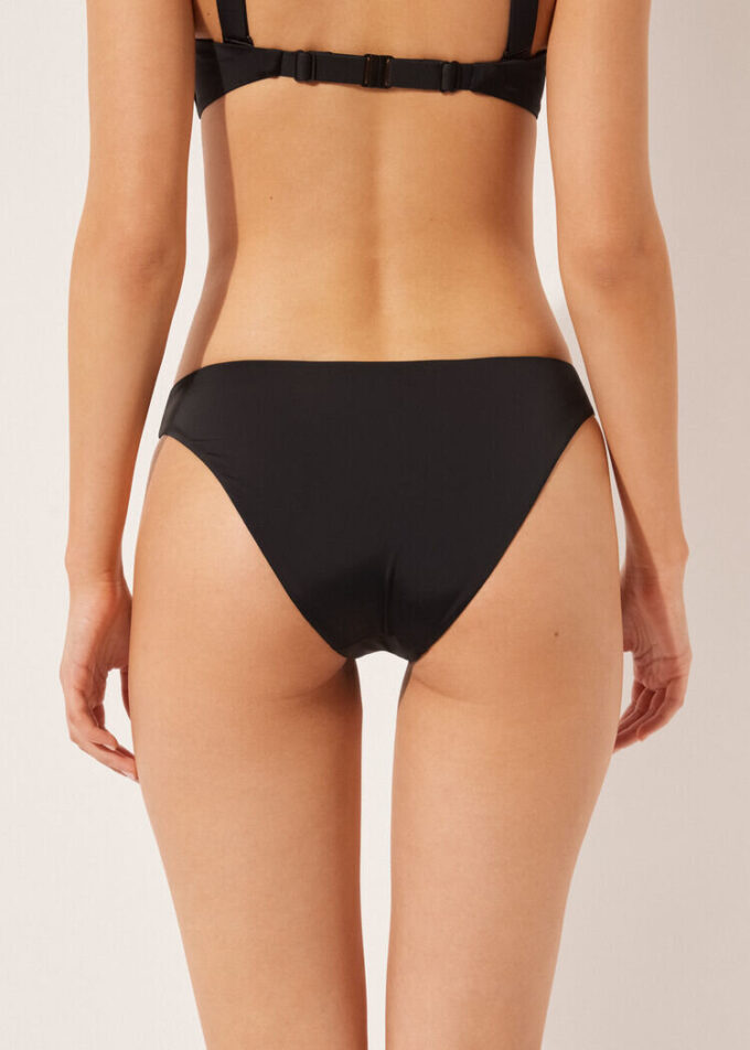 Slip bikini a vita alta Slip bikini a vita alta