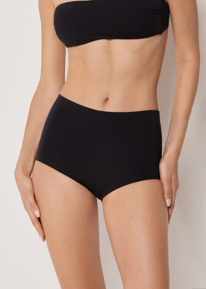 Slip da bagno a vita bassa, vestibilità premium Slip da bagno a vita bassa, vestibilità premium