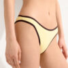 Slip da bagno con bordino bicolore Slip da bagno con bordino bicolore