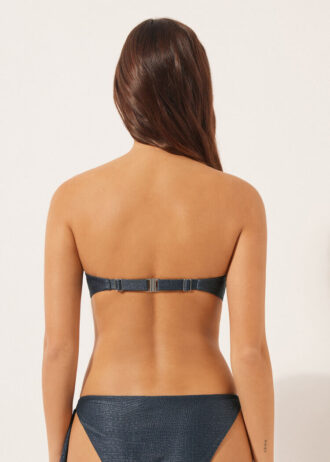 Top a fascia Glowing Python